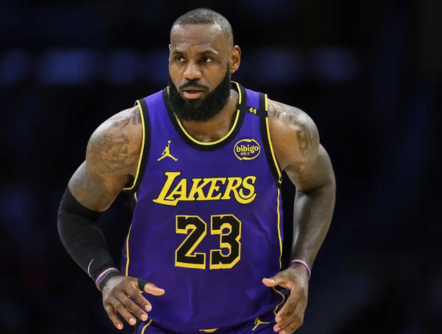 41岁的詹姆斯为何还敢逼宫湖人？两数据显示他的确有这个资本