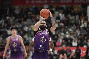 开云体育app-高效但难挽败局！里勒10中8得到20分4板2助1断 三分3中2