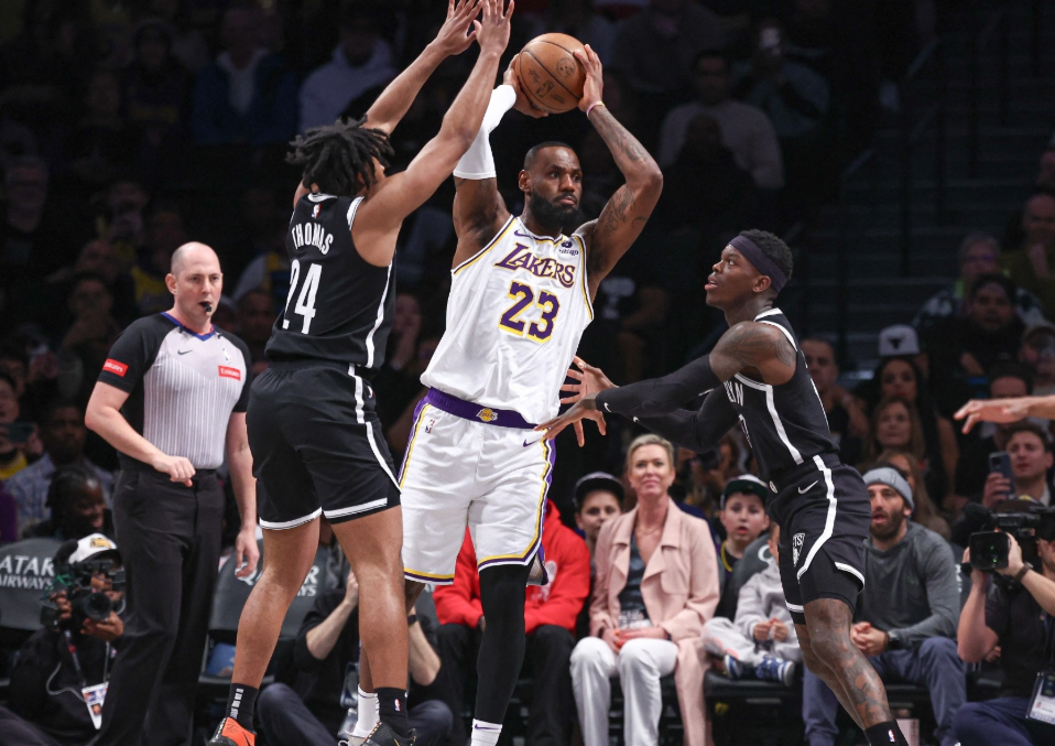 1年600万签约！还剩2200万，勇士失去退路，休赛期最大闹剧将收场