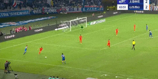 开云体育-陈晋一左路传中，徐皓阳头球攻门顶进，申花3-2