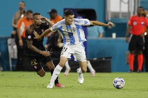 罗马诺：热那亚接近从国米租借卡博尼，交易不含买断选项