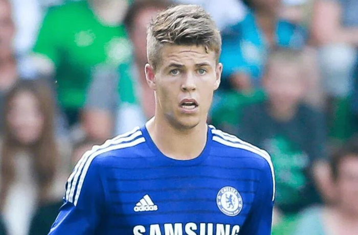 开云体育下载-荷兰国脚范金克尔因伤退役，曾效力切尔西、米兰|埃因霍温|AC米兰|维特斯|荷兰杯|ac米兰_新浪体育_新浪新闻